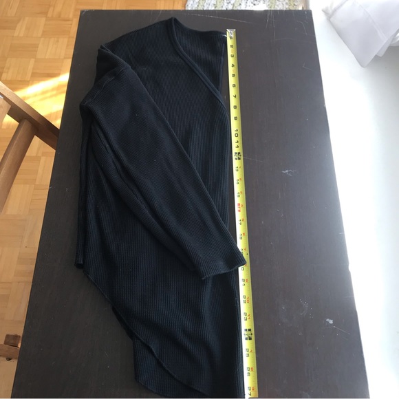 Uniqlo black button up Henley sweater size small - Picture 3 of 9